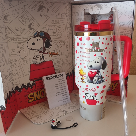 Stanley Snoopy Red and White Drinkware - Picture 1 of 3
